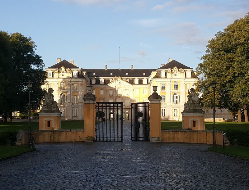 Schloss Augustusburg Travel Guidebook Must Visit Attractions In