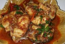 Khrua Anong美食图片