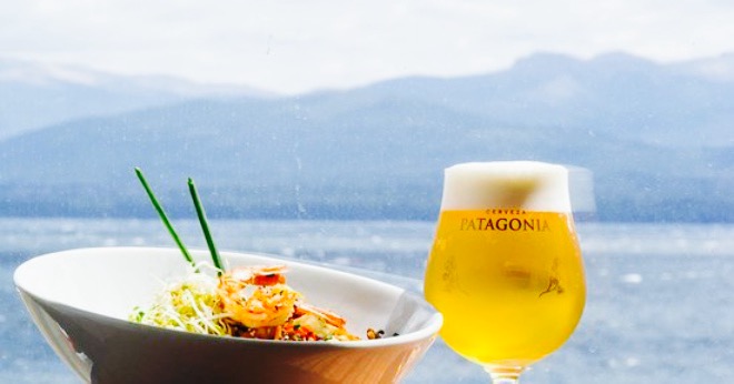 Kostelo Resto & Grill餐厅图片