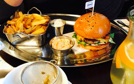 Burgr's