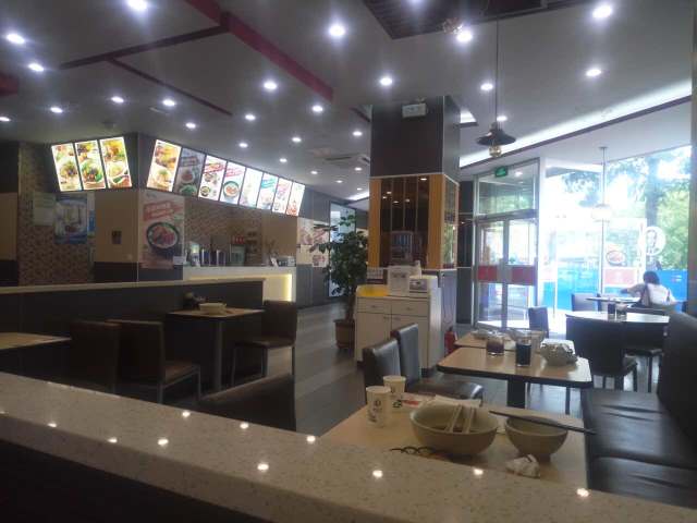 李先生牛肉面大王(青岛胶南利群商厦店)