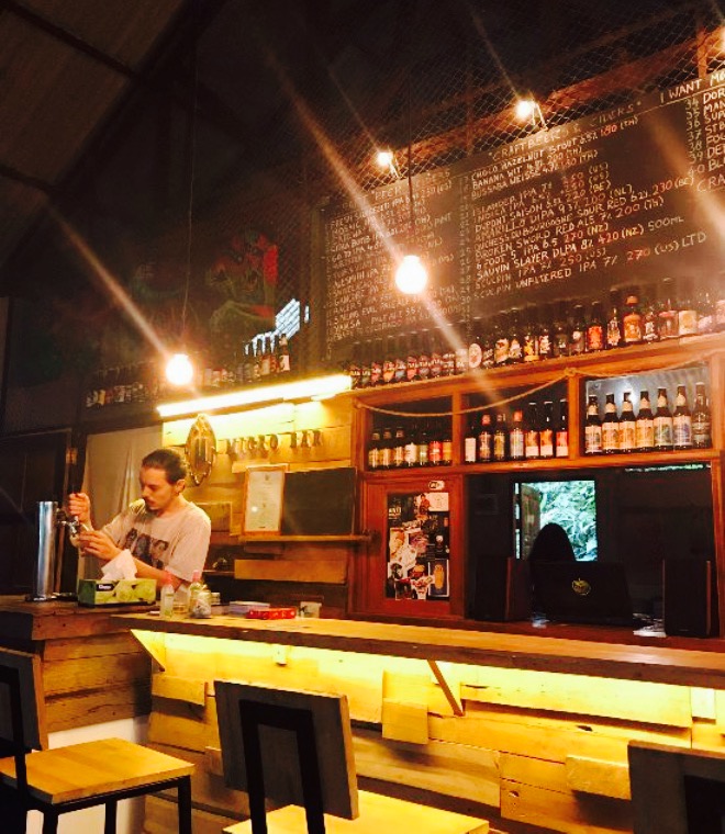 Microkosmos Craft Beer Bar