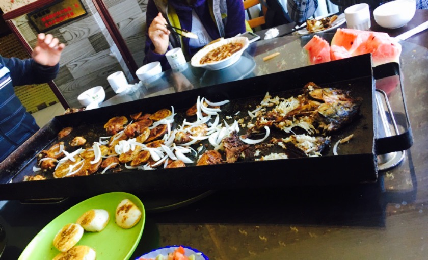 香十里土坑烧烤架子肉(鄯善分店)