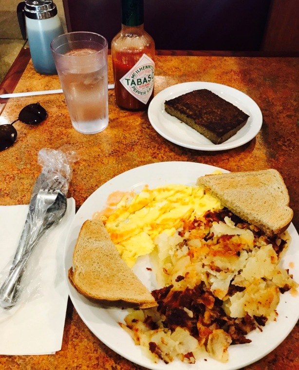 Hearth Family Restaurant餐厅图片