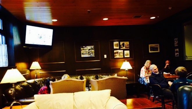 Outpost Pub餐厅图片