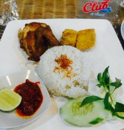 Rumah Makan Ria Khas Ibu Ruth