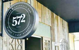 572 Cafe & Cocktail Bar