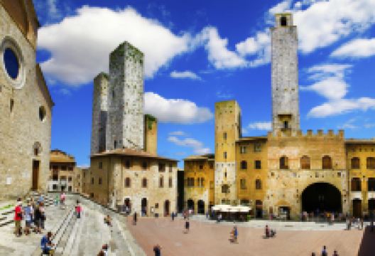 主教座堂广场景点图片