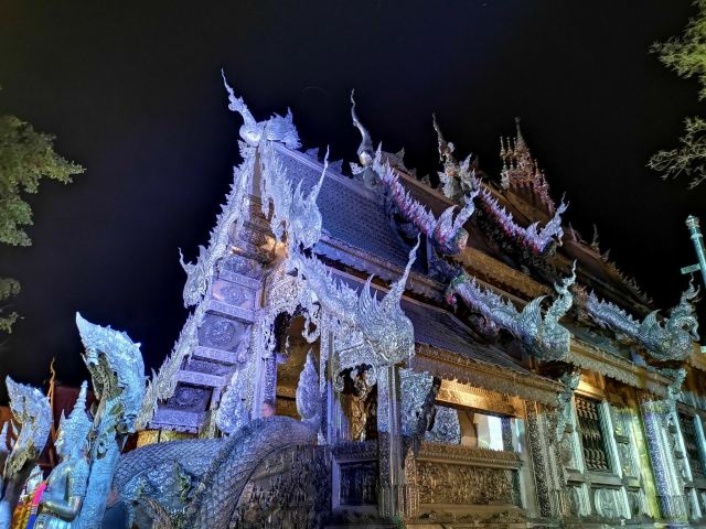 Wat Sri Suphan