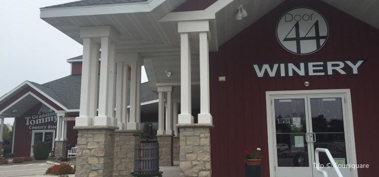 Parallel 44 Winery And Vineyard Travel Guidebook Must Visit