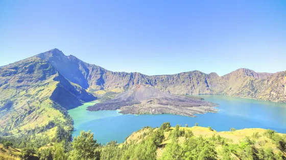 林賈尼火山