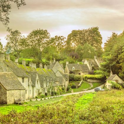 英国伦敦往返科茨沃尔德百老汇茅屋一日游【 酒店接送/私家团】