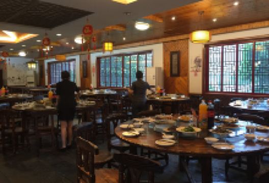 九龙人家柴火大灶美食图片