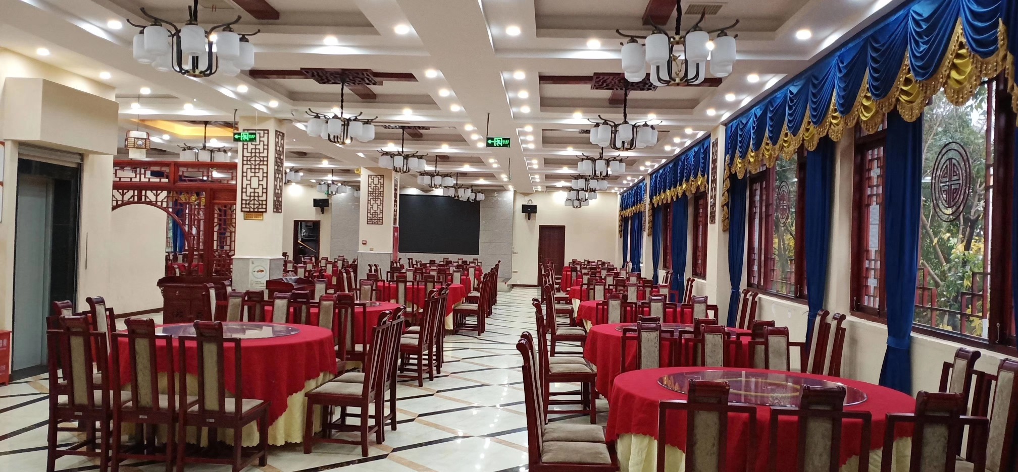 八颗米(广场店)餐厅图片