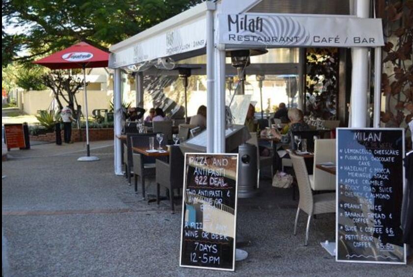 Milan Restaurant On Main餐厅图片