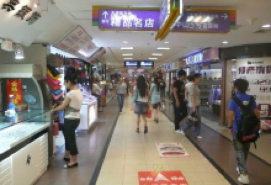 胜利购物广场购物图片