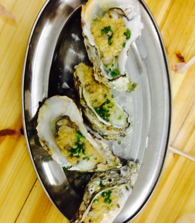 搭凳烤湛江生蚝(龙腾路店)