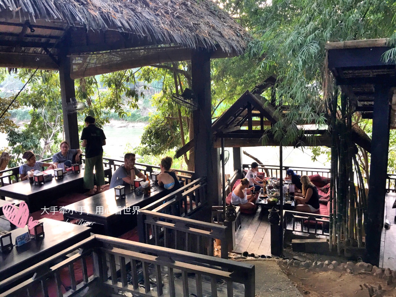 竹林中的餐厅