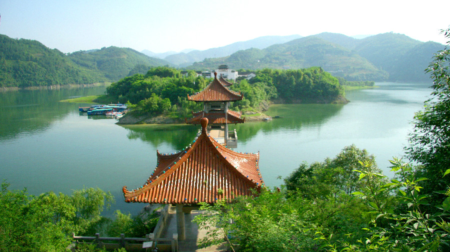 瀛湖翠屏岛