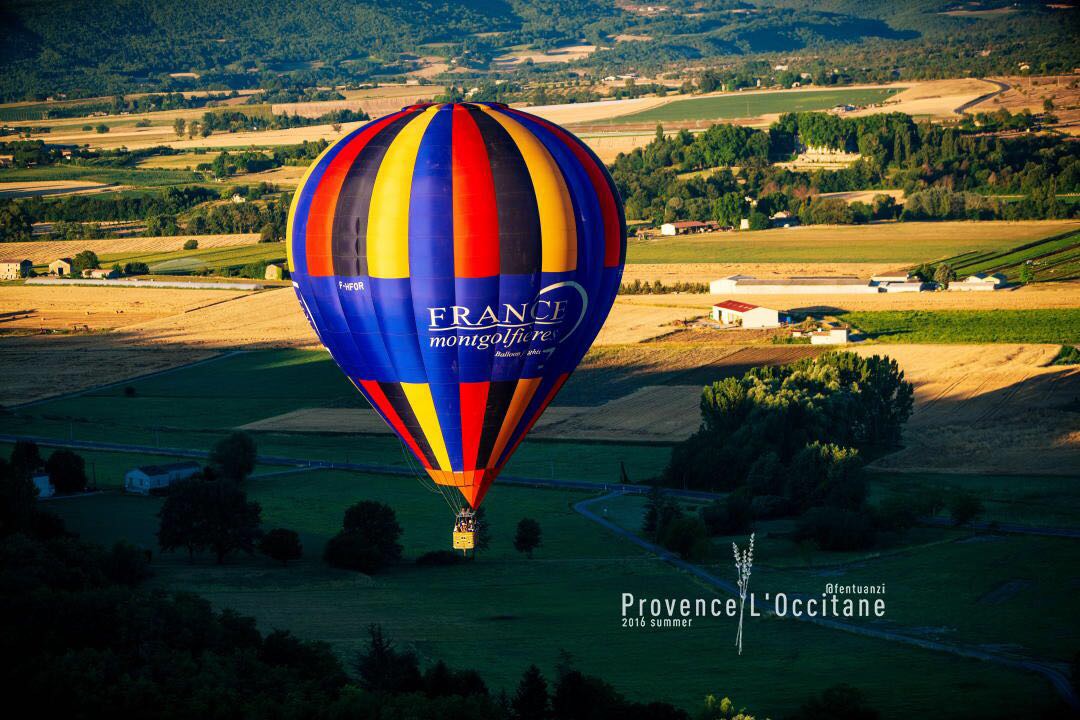 热气球之旅，漂浮在普罗旺斯上空