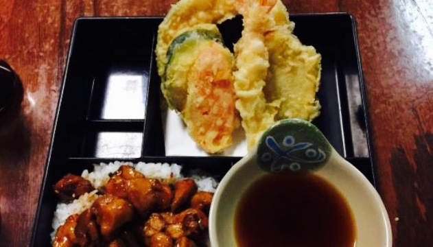 Inakaya Japanese Restaurant餐厅图片