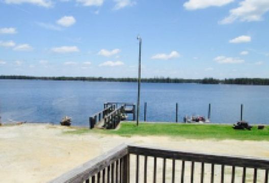 Stumphole Landing美食图片