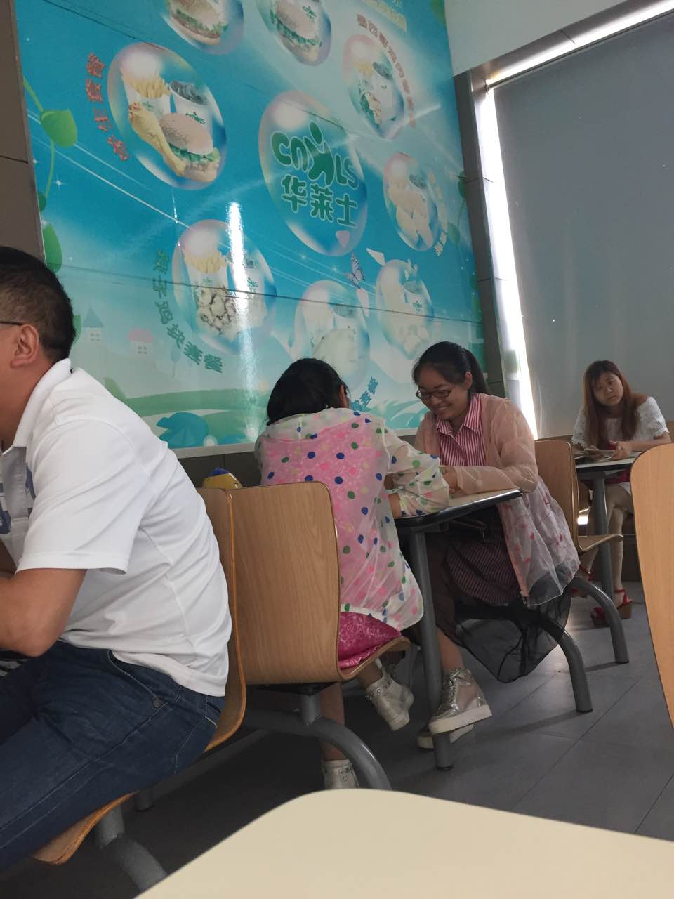 华莱士·全鸡汉堡(紫薇广场店)