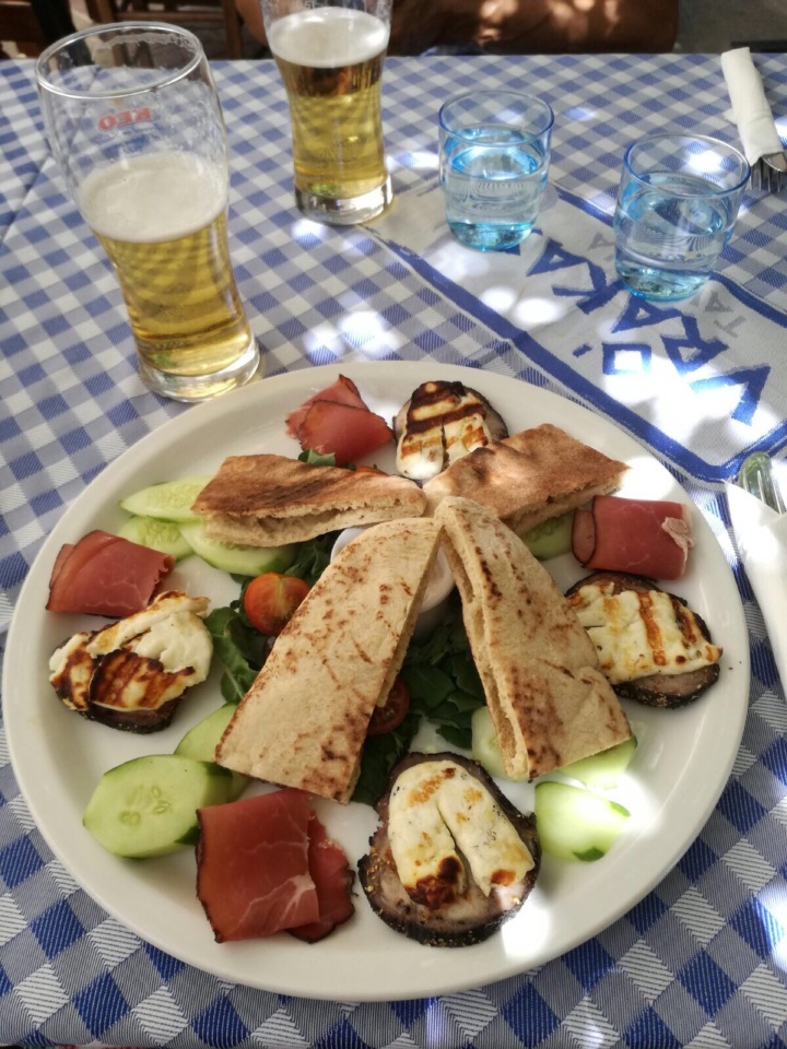 O Vrakas Taverna餐厅图片