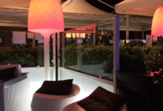 Q Bar & Restaurant Malta美食图片