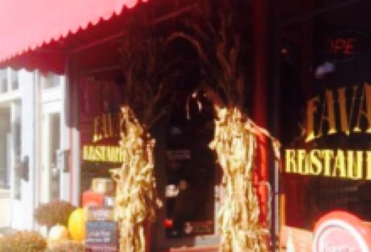 Fava's Restaurant美食图片