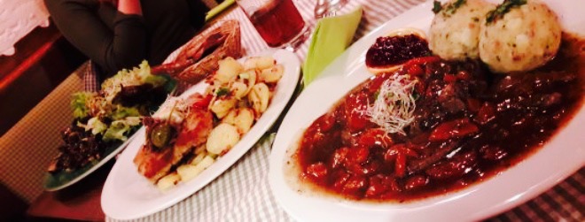 Zum Kreuzstein餐厅图片