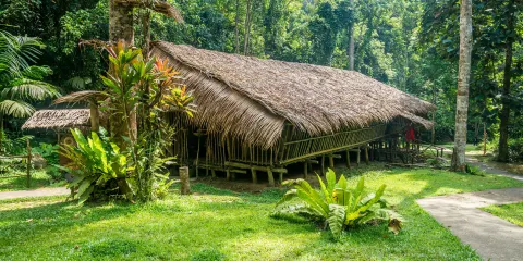馬裏馬里民族風俗文化村