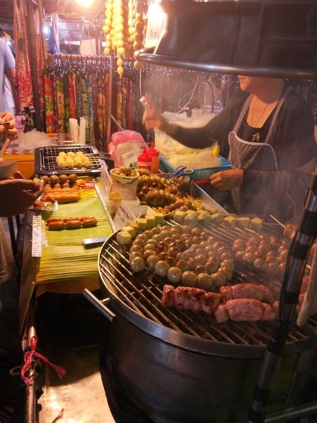 Chiang Mai Sunday Walking Street
