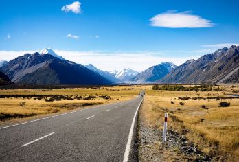 皇后镇往返库克山独一日游【精品中文团/途经箭镇+普卡基湖】【中文司导，南岛中线景点路线，沿途景色足够让你流连忘返】