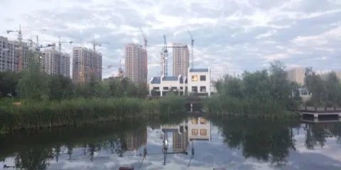 西部新城水景公園