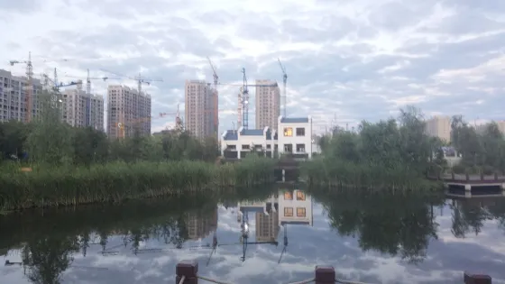 西部新城水景公園