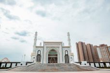 哈兹拉特苏丹清真寺-阿斯塔纳-雪子x