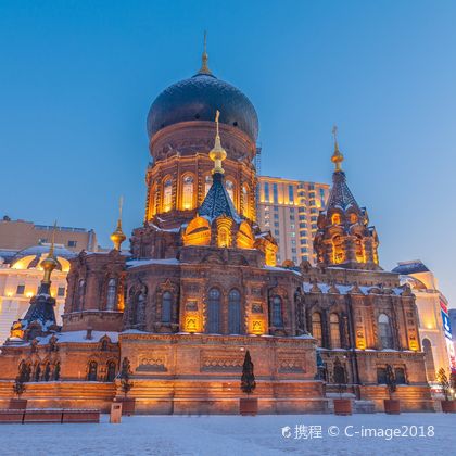 哈尔滨+圣索菲亚大教堂+中央大街+伏尔加庄园一日游