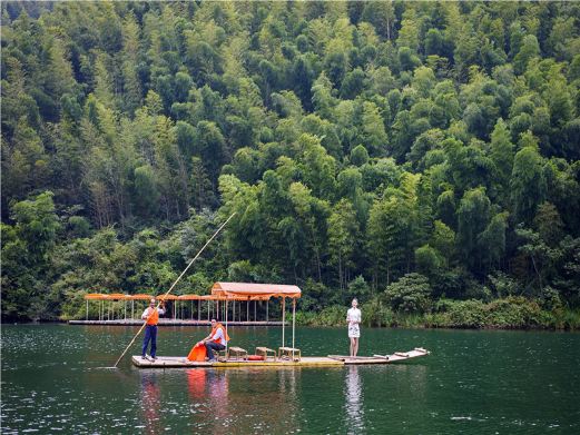 静湖