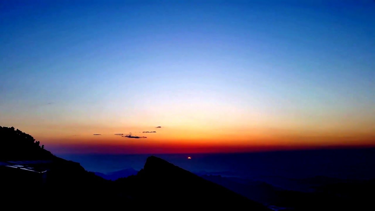 牛背山日出