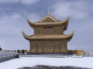 峨眉山，乐山大佛，三星堆，初春拜谒，感受禅意诗意