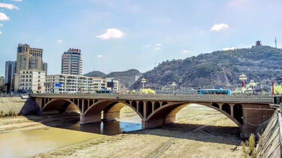 延河大橋