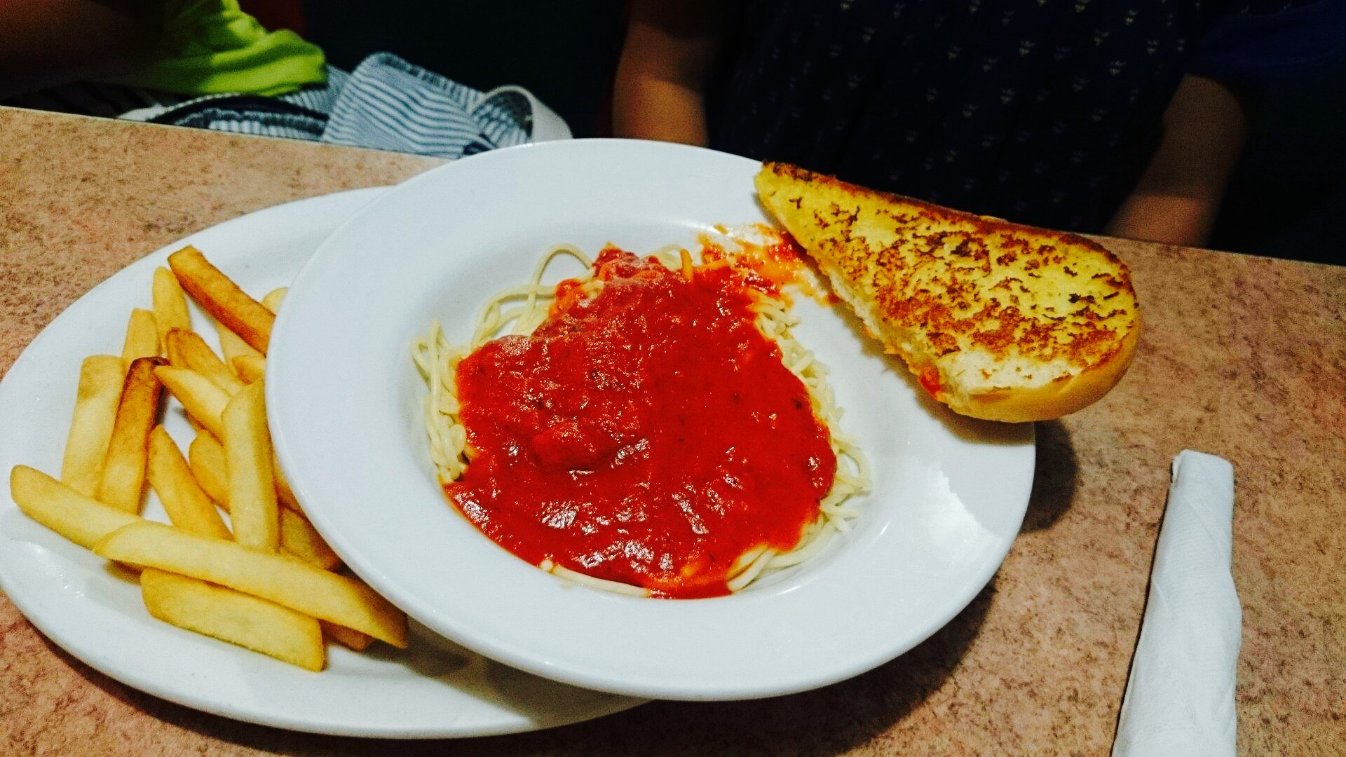 Denny's Micronesia Mall