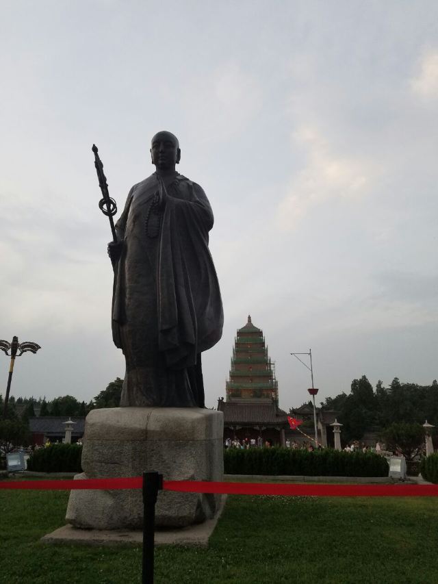 Bronze Statue of Master Xuanzang