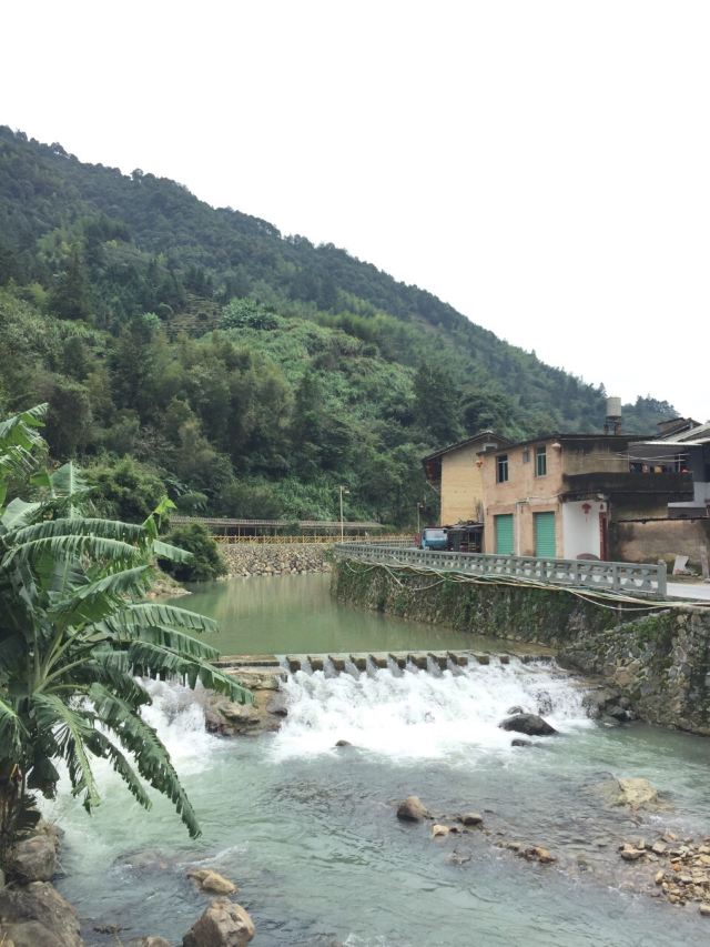 塔下村
