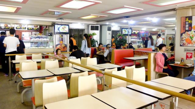 萬和春排骨砂鍋米飯(台東八路店)