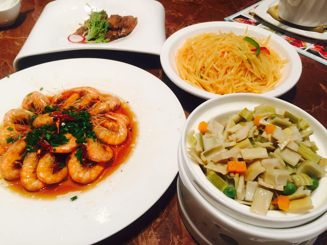 百盛天地大酒店(塔韵店)