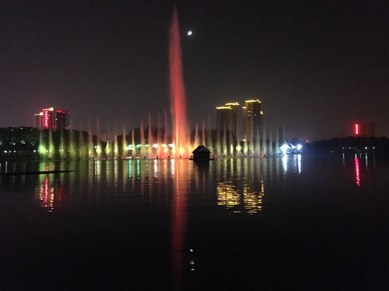 黄山湖公园：江阴市民休息健身好地方