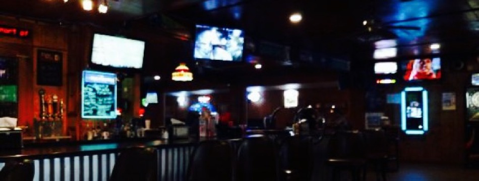 Midway Bar & Grill餐厅图片