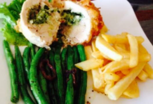 Moon River Restaurant美食图片